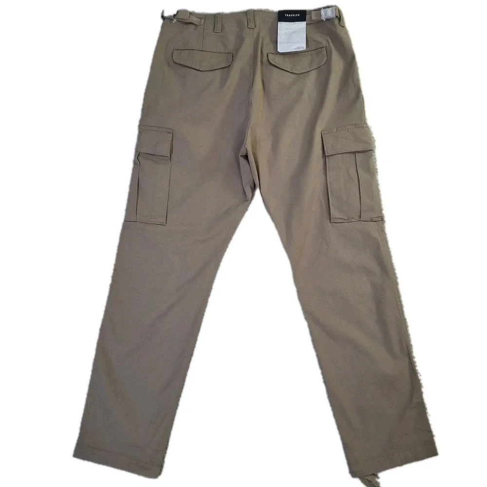 Banana Republic Traveler Cargo Pants Mens‎ 35x30 Beige Athletic Tapered Fit NWT